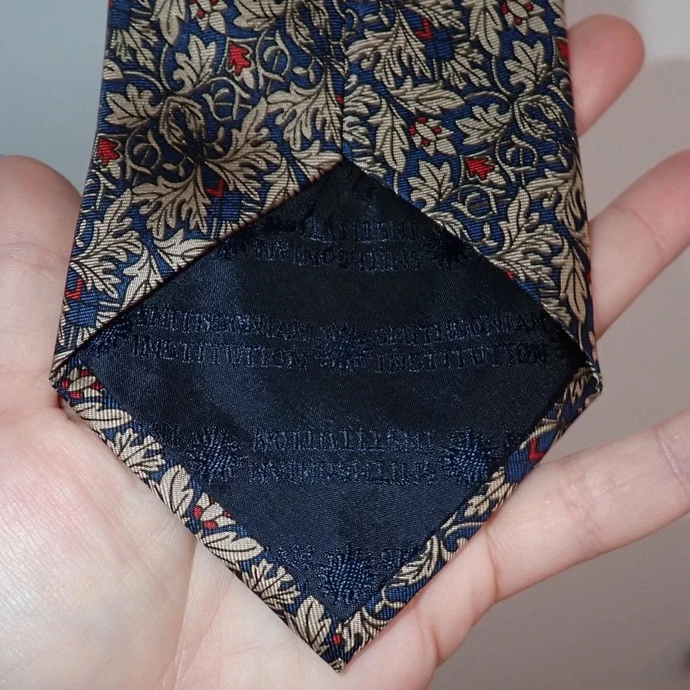 Smithsonian Institute 100% Silk Tie